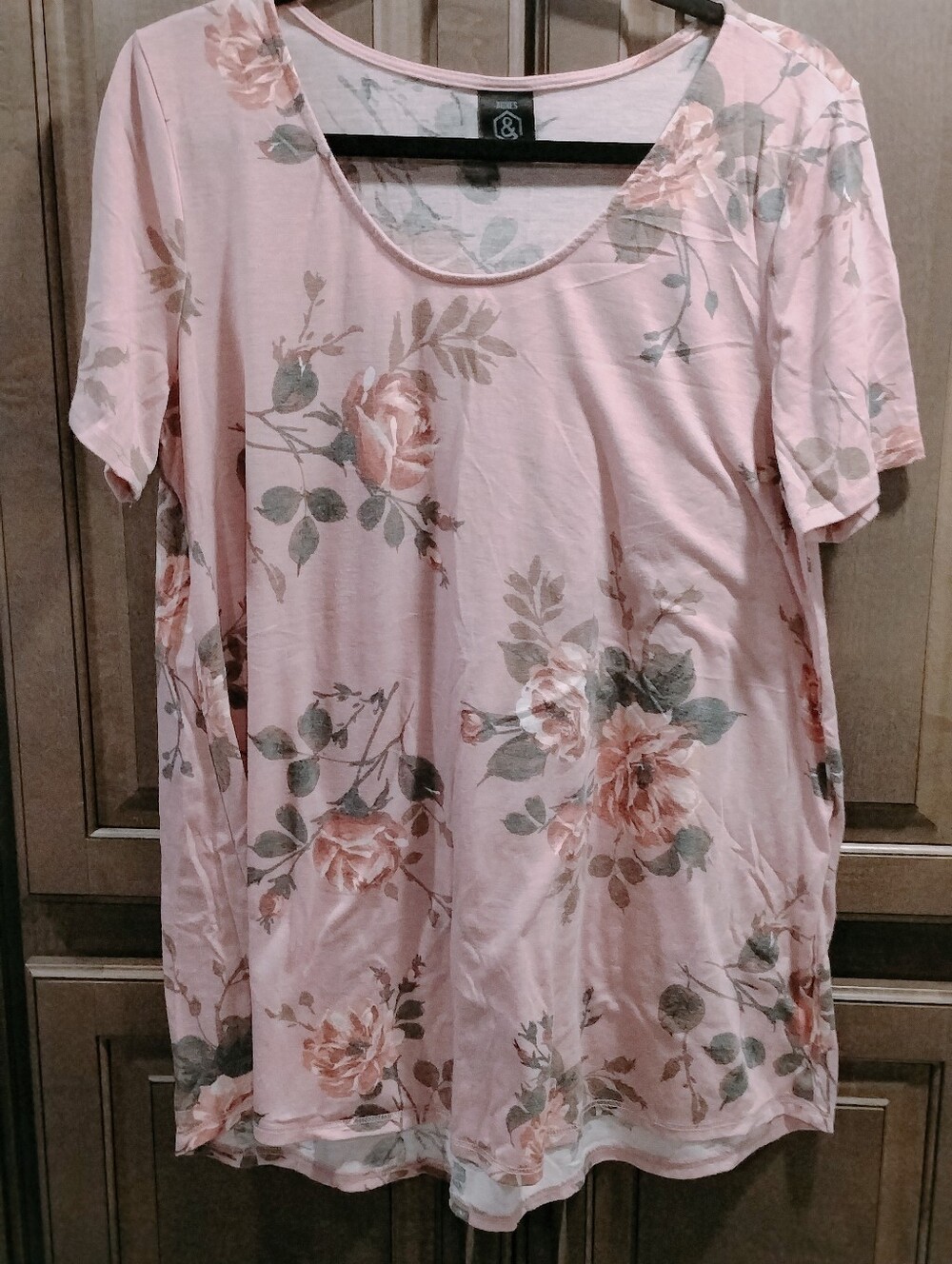 Agnes & Dora Pink Floral Scoop Neck Women's Top